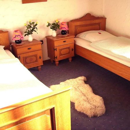 Hotel Garni Huttenhof Kall Екстериор снимка