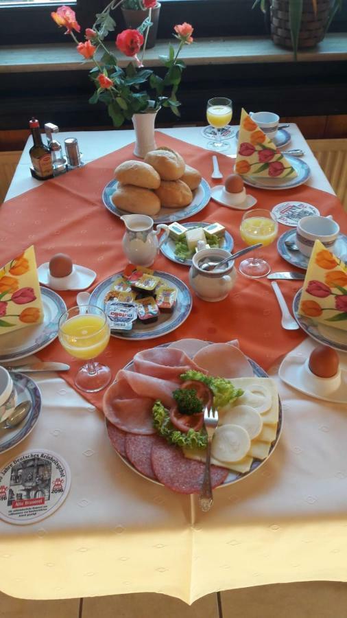 Hotel Garni Huttenhof Kall Екстериор снимка